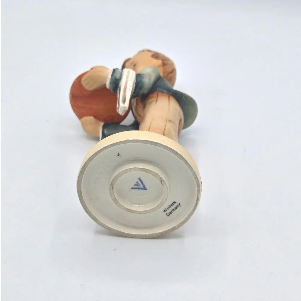 Vintage Goebel Hummel Figurine‎ Waiter 